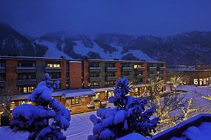 Aspen Square Condominium Hotel - Aspen Snowmass